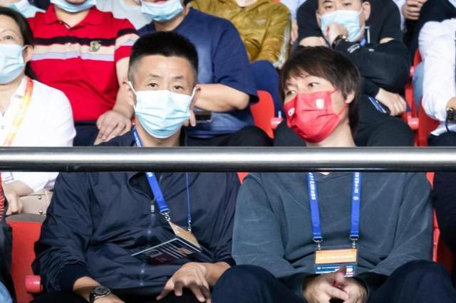 国足教练组兵分两路考察中超 40强赛名单增至60人