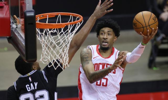 世界杯官网直播app下载最新版-连续7场20+！伍德成火箭双刃剑 防守存致命漏洞